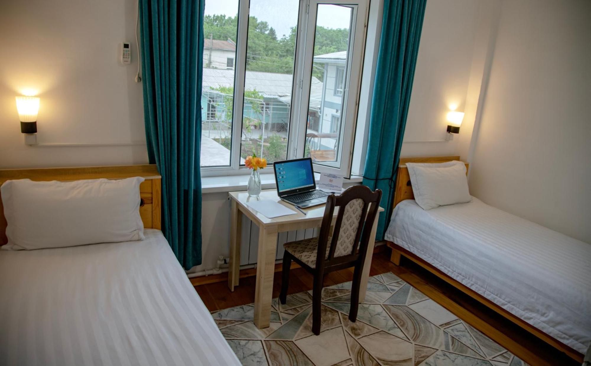 Hotel Good Night Jalal-Abad Luaran gambar