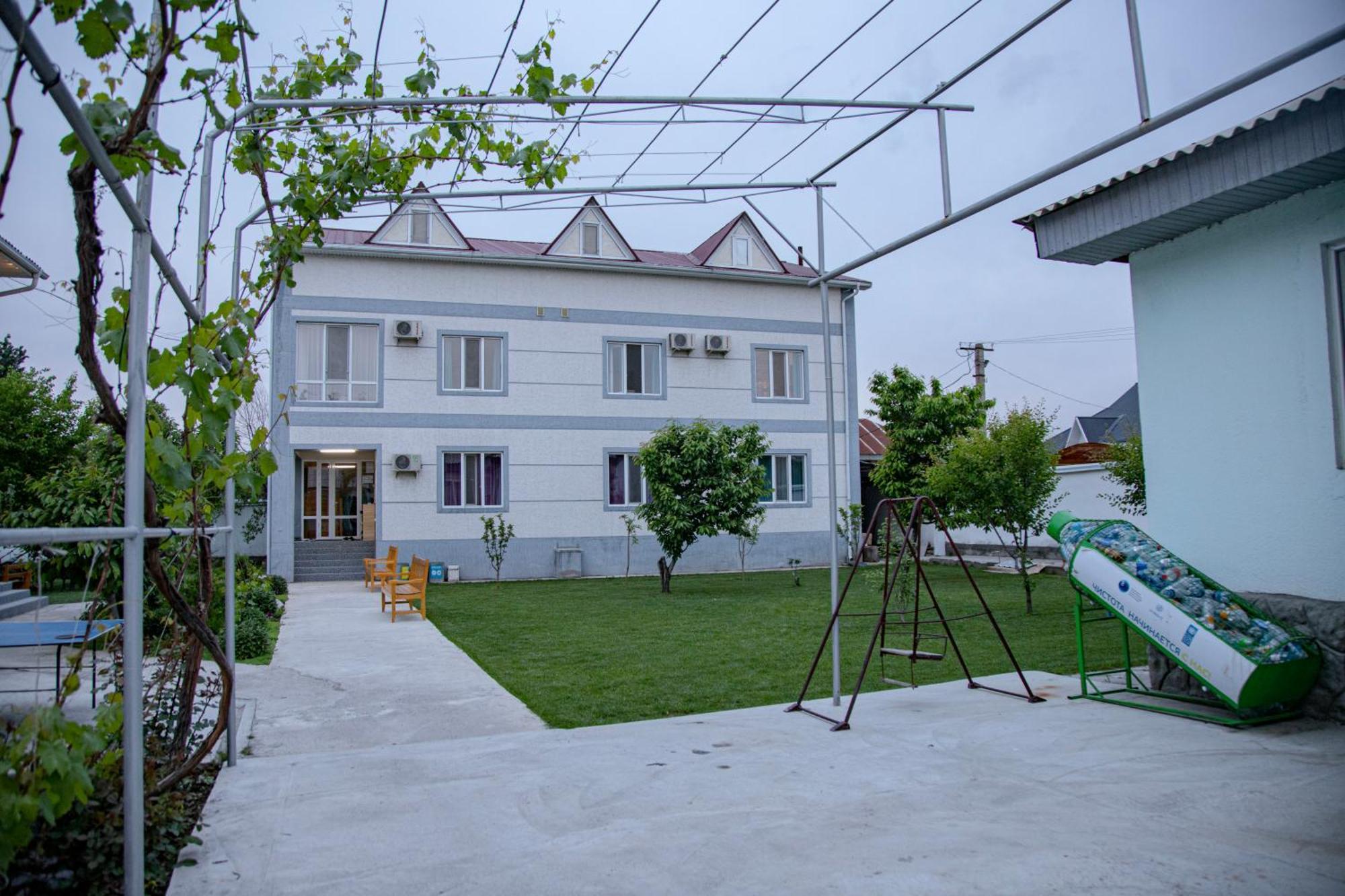 Hotel Good Night Jalal-Abad Luaran gambar
