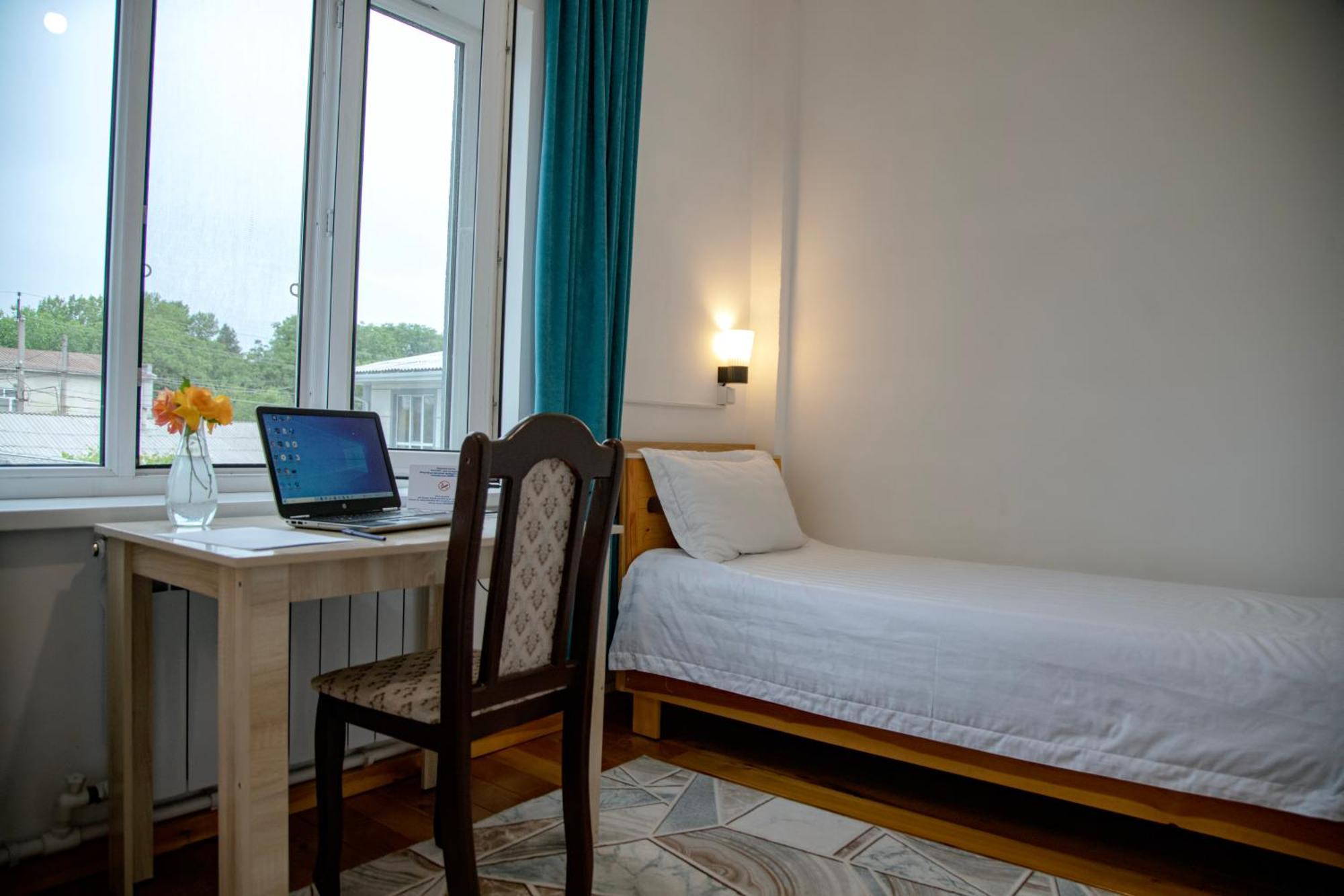 Hotel Good Night Jalal-Abad Luaran gambar